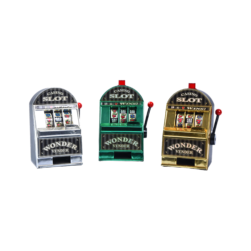 Vintage stílusú miniatűr kaszinó egykarú bandita – hármas készlet (ezüst, zöld, arany)
