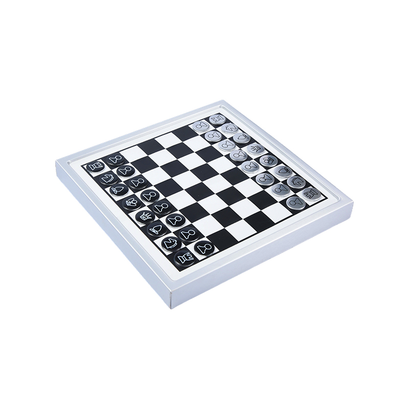 Modern White Frame Edition falra szerelhető mágneses sakkkészlet